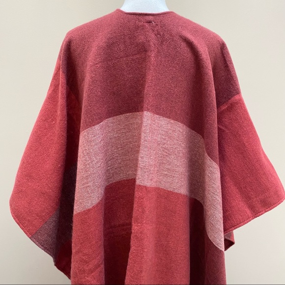 Woolrich one size red blanket scarf poncho shawl cape - Picture 4 of 11